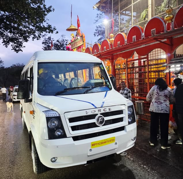 Taxi, Cab & Tempo Traveller in Dehradun: Rates, Routes & What to Ask Before You Book